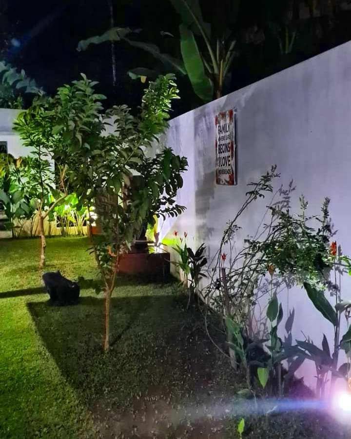 King'S Home Villa Bantul Luaran gambar